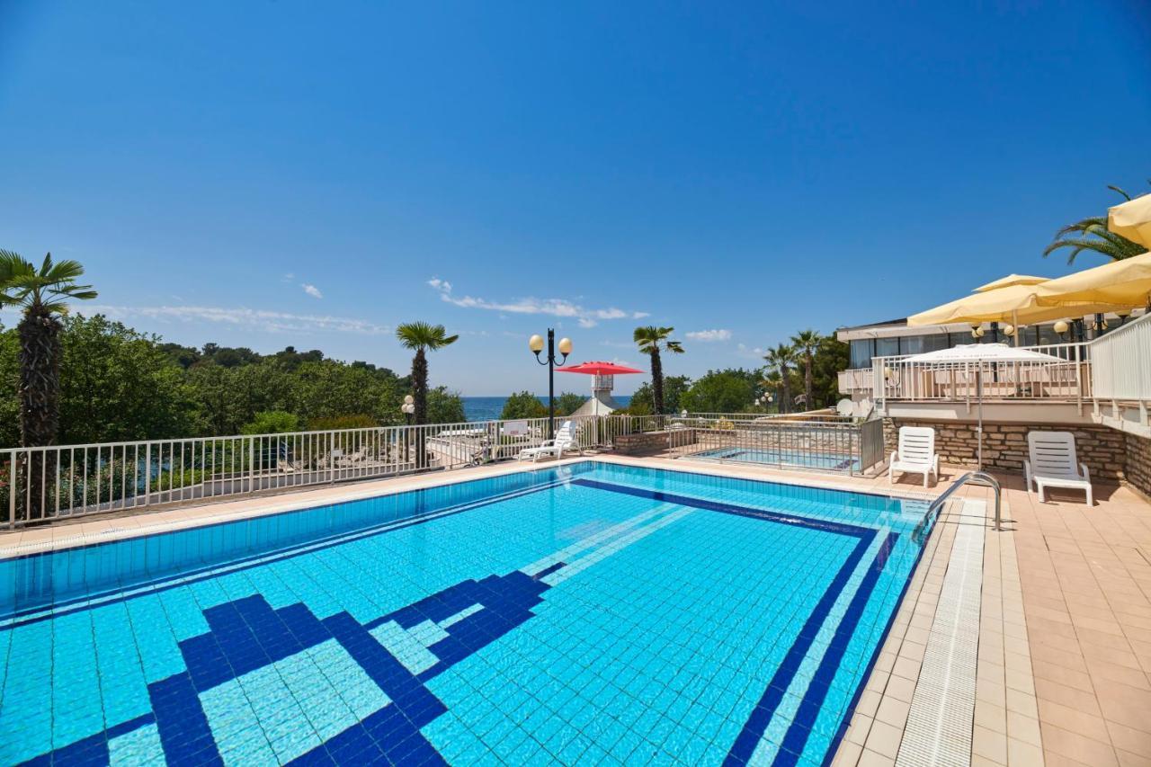 Hotel Zorna Plava Laguna 포레치 외부 사진