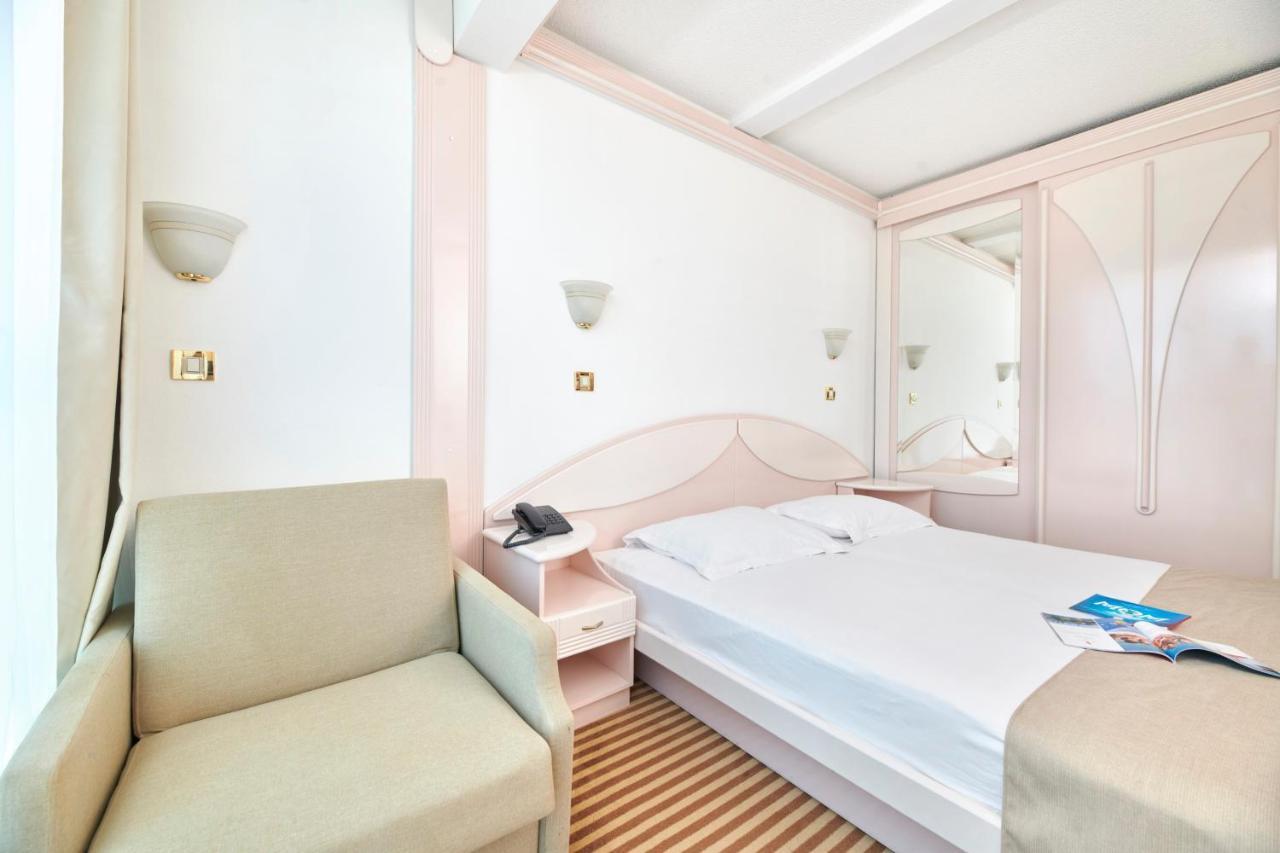 Hotel Zorna Plava Laguna 포레치 외부 사진