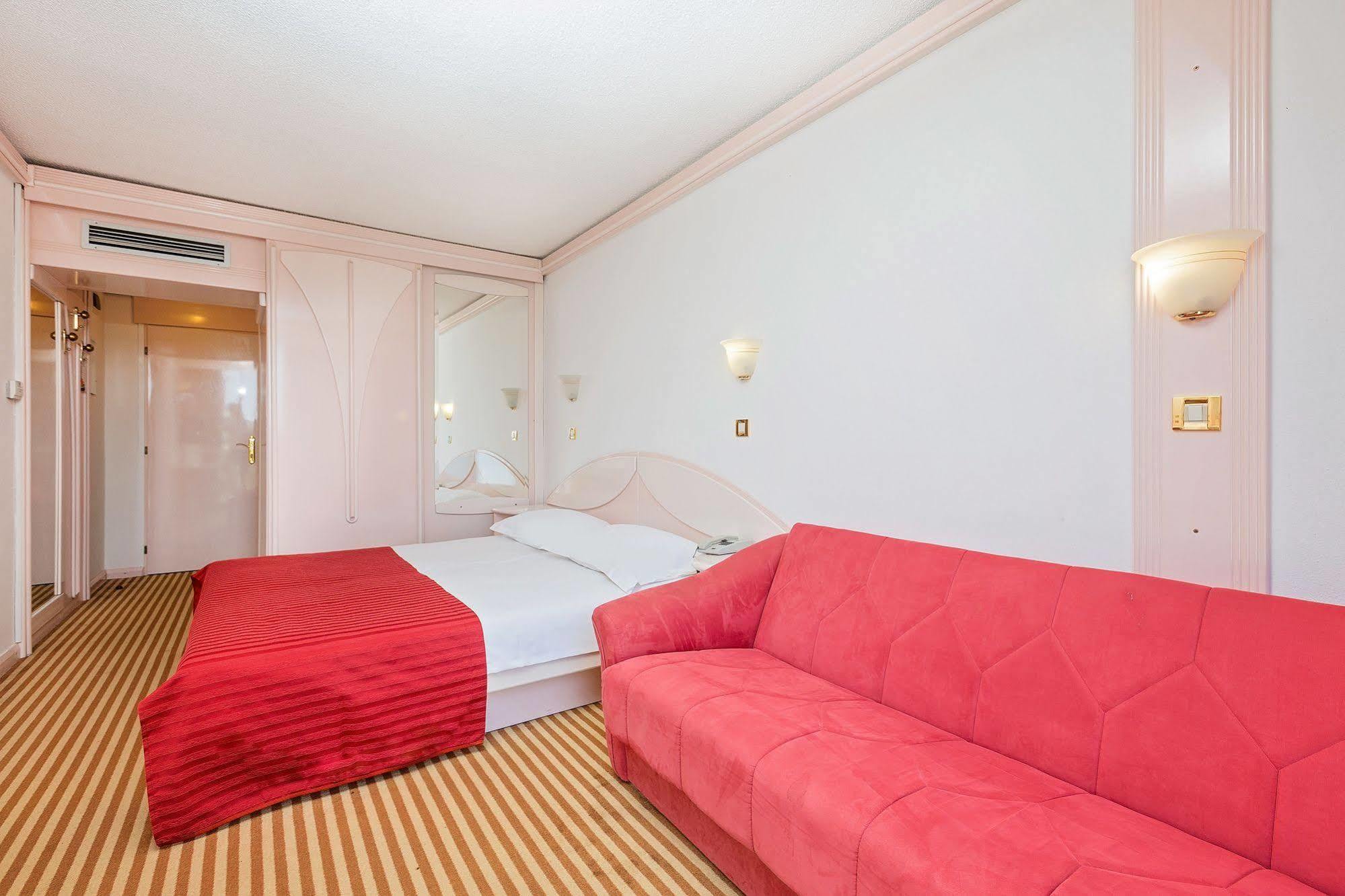 Hotel Zorna Plava Laguna 포레치 외부 사진